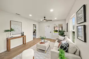 3224 12th Ave, Sacramento, CA 95817 - Photo 9