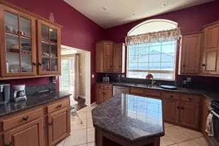 2055 Candlelight Dr, Somerset, CA 95684 - Photo 11