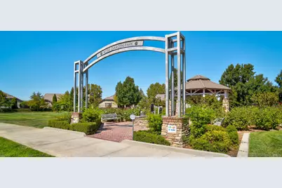 7828 Barnsley Way, Elk Grove, CA 95757 - Photo 27