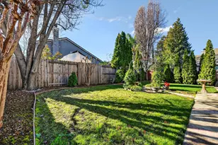 9122 Bungalow Way, Elk Grove, CA 95758 - Photo 39