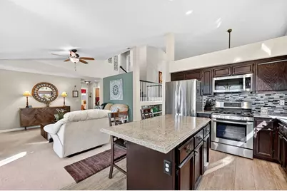 9122 Bungalow Way, Elk Grove, CA 95758 - Photo 15