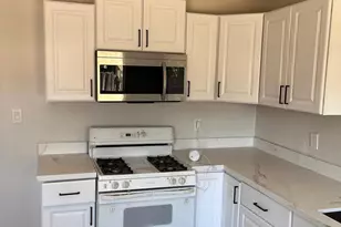 327 Hosmer Ave, Modesto, CA 95351 - Photo 7