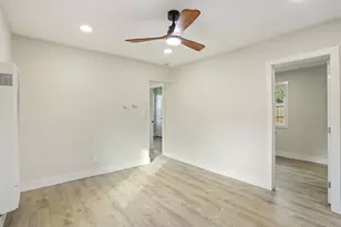 327 Hosmer Ave, Modesto, CA 95351 - Photo 25