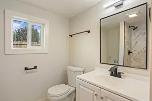 327 Hosmer Ave, Modesto, CA 95351 - Photo 31