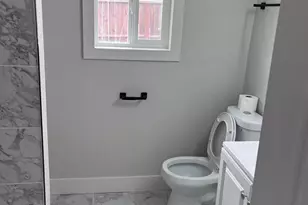 327 Hosmer Ave, Modesto, CA 95351 - Photo 25