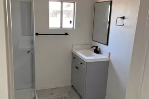 327 Hosmer Ave, Modesto, CA 95351 - Photo 11