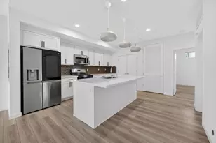 2431 Cleat Ln, Sacramento, CA 95818 - Photo 9