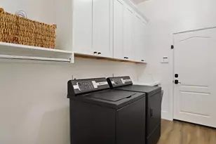 10928 St Moritz Cir, Stockton, CA 95209 - Photo 43