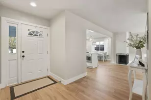 905 Oak Ridge Dr, Roseville, CA 95661 - Photo 3