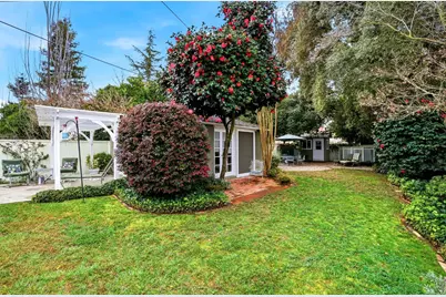 1058 Perkins Way, Sacramento, CA 95818 - Photo 35