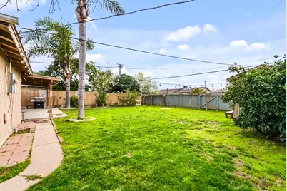 1518 Plumas Avenue, Modesto, CA 95358 - Photo 17