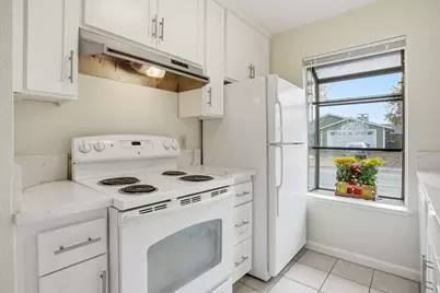 8185 Essen Way, Sacramento, CA 95823 - Photo 29