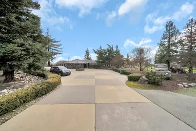 5420 E Jahant, Galt, CA 95632 - Photo 9