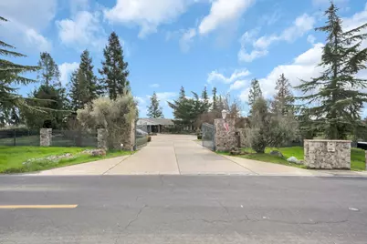 5420 E Jahant, Galt, CA 95632 - Photo 11