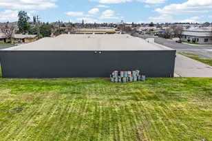 1505 W 18th St, Merced, CA 95340 - Photo 23