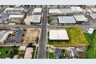 1505 W 18th Street, Merced, CA 95340 - Photo 17