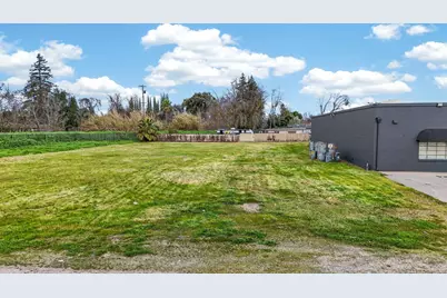 1505 W 18th Street, Merced, CA 95340 - Photo 27