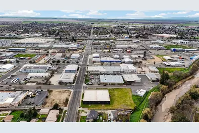 1505 W 18th Street, Merced, CA 95340 - Photo 13