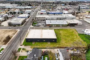 1505 W 18th St, Merced, CA 95340 - Photo 11