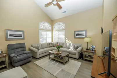 404 Solmar Court, Oakdale, CA 95361 - Photo 17