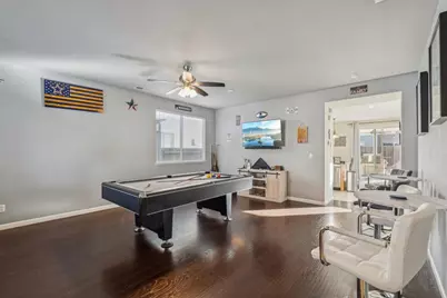 8525 Hawley Way, Elk Grove, CA 95624 - Photo 17