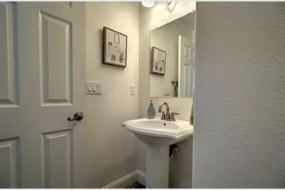 523 Danbury Place, Lathrop, CA 95330 - Photo 33