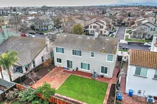 523 Danbury Pl, Lathrop, CA 95330 - Photo 5