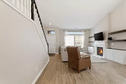 5449 Medallion Court, Riverbank, CA 95367 - Photo 5