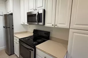 6241 Riverside Blvd, Sacramento, CA 95831 - Photo 3