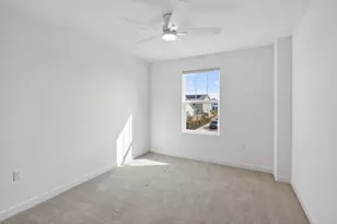 10156 Zane Wy, Elk Grove, CA 95757 - Photo 33