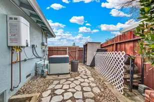 1654 Donner Way, Woodland, CA 95695 - Photo 61