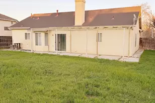 747 Windsor Ct, Los Banos, CA 93635 - Photo 15