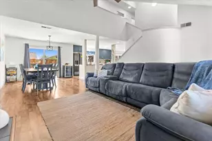 710 Sunflower Dr, Lathrop, CA 95330 - Photo 9