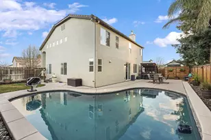 1026 Starbrook Dr, Galt, CA 95632 - Photo 37