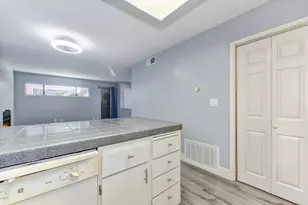 7975 Arcade Lake Ln, Citrus Heights, CA 95610 - Photo 17