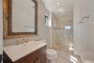 8921 Rosewood Dr, Sacramento, CA 95826 - Photo 27