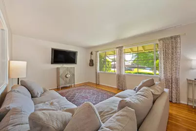 8921 Rosewood Drive, Sacramento, CA 95826 - Photo 7