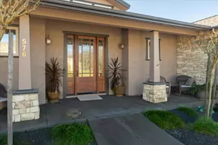 576 Chimney Hill Ct, Angels Camp, CA 95222 - Photo 5