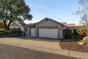 576 Chimney Hill Ct, Angels Camp, CA 95222 - Photo 3