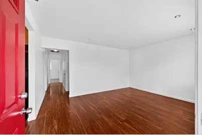 5204 Bradford Drive, Sacramento, CA 95820 - Photo 7