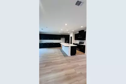 2608 Garden Farms Avenue, Lathrop, CA 95330 - Photo 3