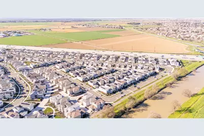 2909 Hazel Gaze Street, Sacramento, CA 95833 - Photo 61