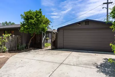 206 Griswold Avenue, Modesto, CA 95350 - Photo 9
