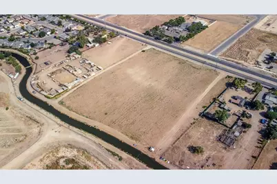 4865 E Jensen Avenue, Fresno, CA 93725 - Photo 3