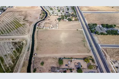 4865 E Jensen Avenue, Fresno, CA 93725 - Photo 9