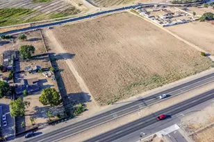 4865 E Jensen Ave, Fresno, CA 93725 - Photo 1