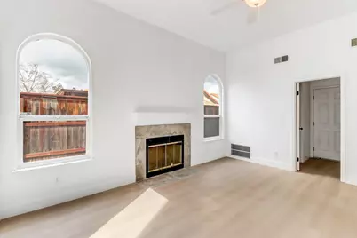 8233 Dalkeith Way, Antelope, CA 95843 - Photo 17