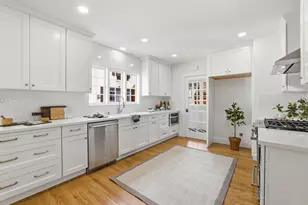 717 33rd St, Sacramento, CA 95816 - Photo 11