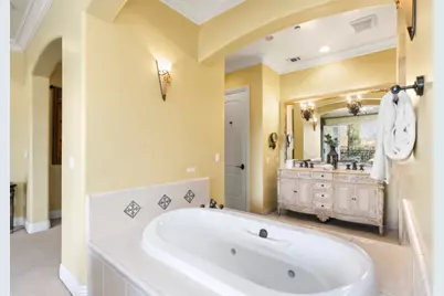 1210 Arden Hills Lane, Sacramento, CA 95864 - Photo 41