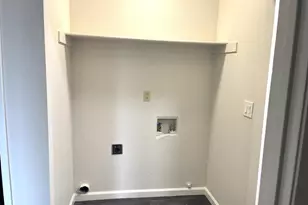 9342 Los Torres Dr, Elk Grove, CA 95624 - Photo 11